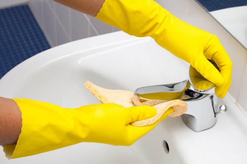Local move out cleaning service in Brixton handling stairs and access challenges